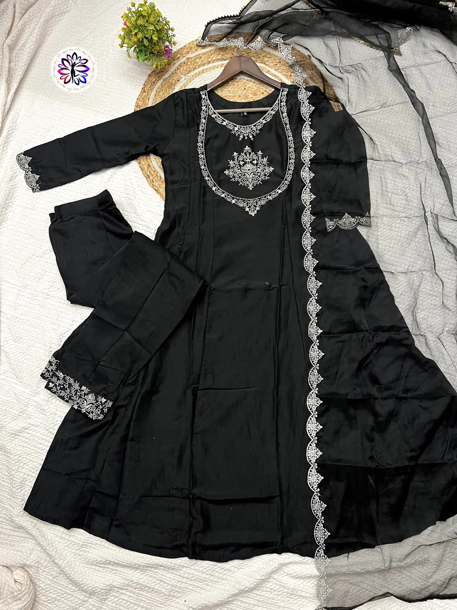 KF 5017 Kalaai Silk Embroidery Kurti With Bottom Dupatta Suppliers In India